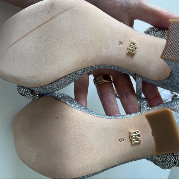 Badgley Mischka Fennel Silver Cocktail Heels Braided Size 8 Formal Elegant Gala - Picture 4 of 8